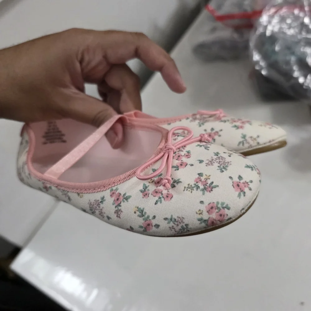 H&M Girls Pink Floral Flower Ballet Flats Shoes Size 13.5 NEW